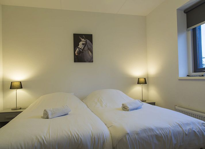 Verblijf 120751 - Vakantiewoning Sneekermeer - 8p. Luxe waterwoning de Zomertaling met sauna