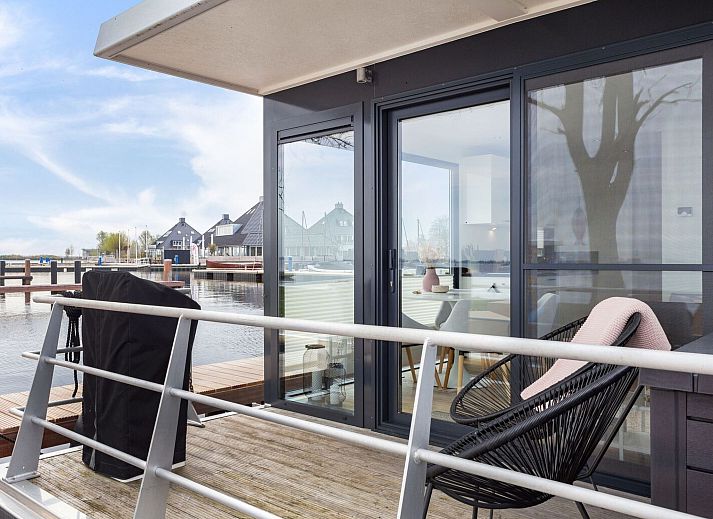 Guest house 120763 - Holiday property Sneekermeer - Vakantiehuis HouseBoat MeerRand