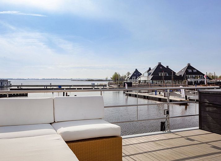 Guest house 120763 - Holiday property Sneekermeer - Vakantiehuis HouseBoat MeerRand