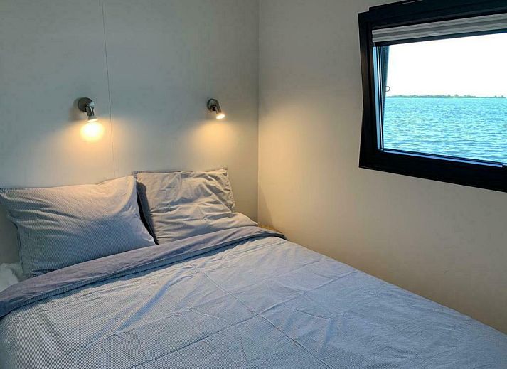 Verblijf 120774 - Vakantiewoning Sneekermeer - Houseboat Earrebarre