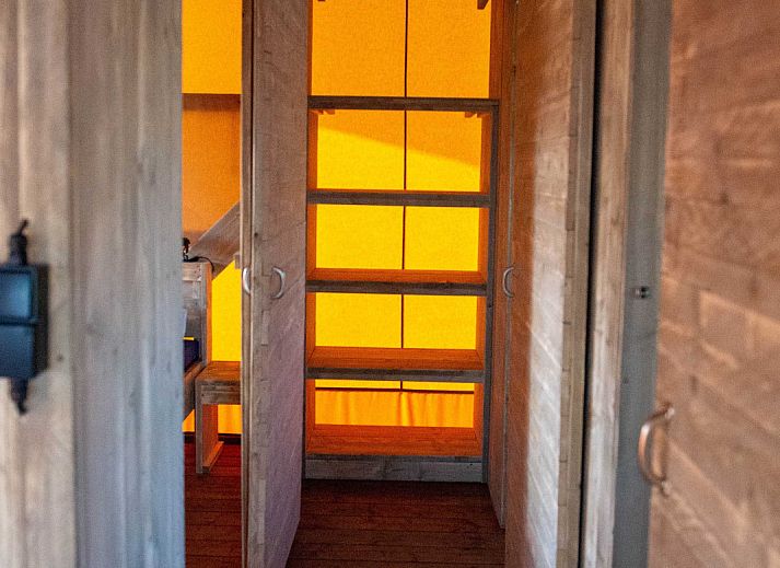 Guest house 130316 - Tent house Bergumermeer - Safaritent