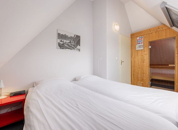Guest house 140138 - Bungalow Princehof/Alde feanen - Wellness Wetterbungalow 6