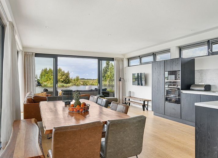 Verblijf 140320 - Bungalow Princehof/Alde feanen - 10-persoons waterwoning | 10CE