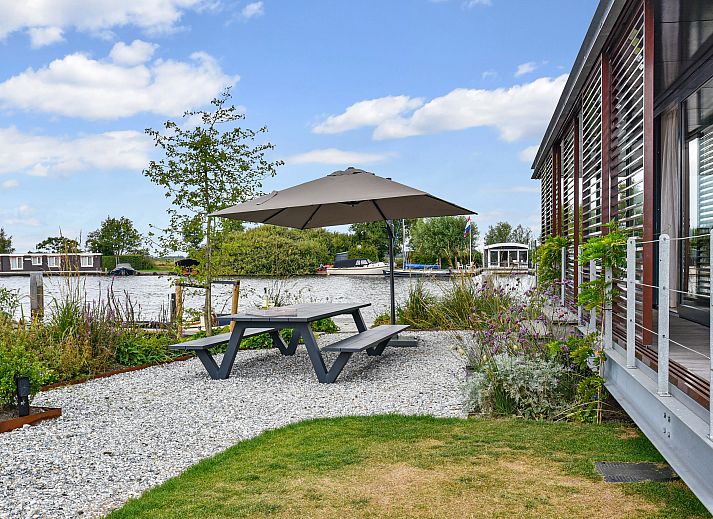 Verblijf 140320 - Bungalow Princehof/Alde feanen - 10-persoons waterwoning | 10CE