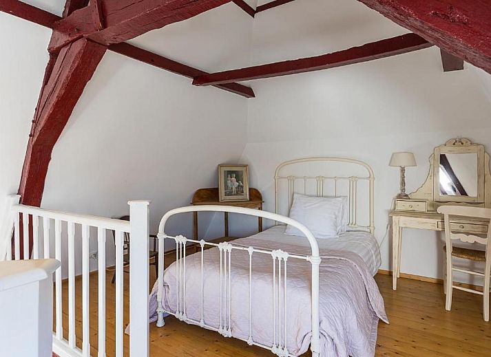 Vooraanzicht van B&B Parijs aan de Kaai in Middelburg, met charmante gevel.