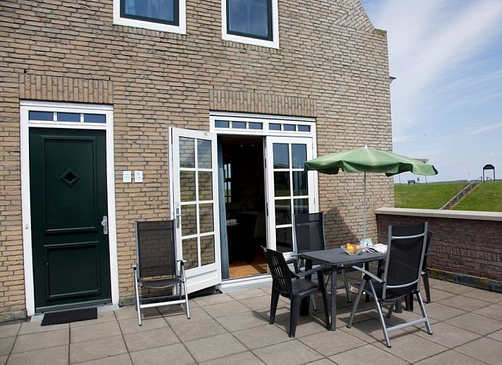 Guest house 1605140 • Bungalow Lauwersmeer • Esonstad | 4-persoons maisonnette | 4B1 