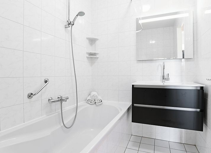 Knusse woonkamer in Esonstad 4B1 maisonnette, Anjum, Friese meren.