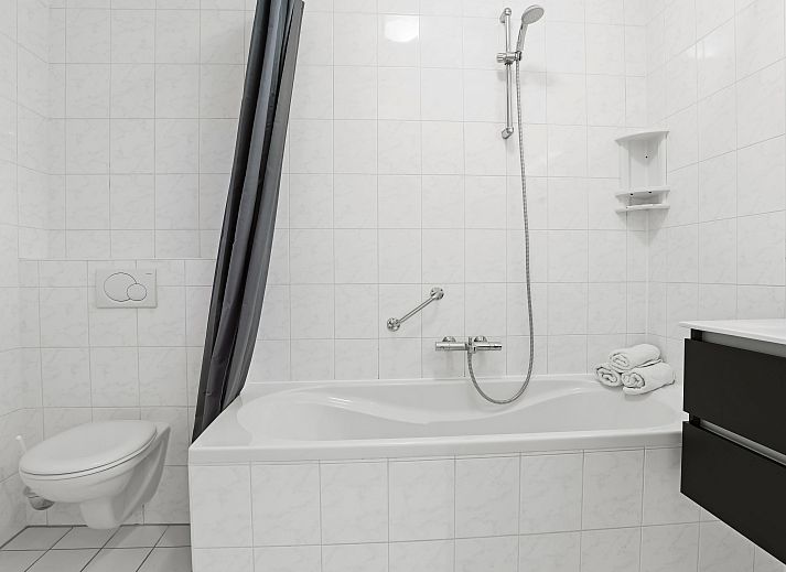 Knusse woonkamer in Esonstad 4B1 maisonnette, Anjum, Friese meren.