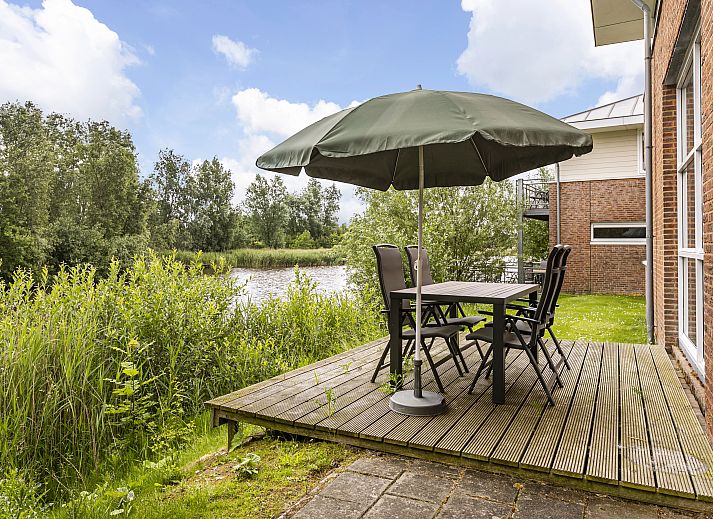 Guest house 1605196 - Bungalow Lauwersmeer - Esonstad | 4-persoons woning - Waterwoning | 4L2