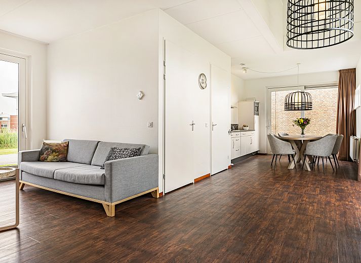 Guest house 1605196 - Bungalow Lauwersmeer - Esonstad | 4-persoons woning - Waterwoning | 4L2