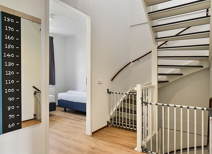 Plattegrond van Esonstad 8-persoons kinderwoning 8CK2 in Anjum, Lauwersmeer. Ideaal vakantiehuis met ruime slaapkamers en moderne badkamer.