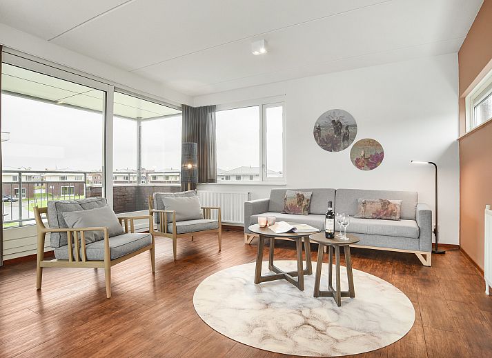 Plattegrond van Esonstad's 6-persoons Torenwoning in Anjum, Lauwersmeer, met moderne keuken en comfortabele eetruimte.