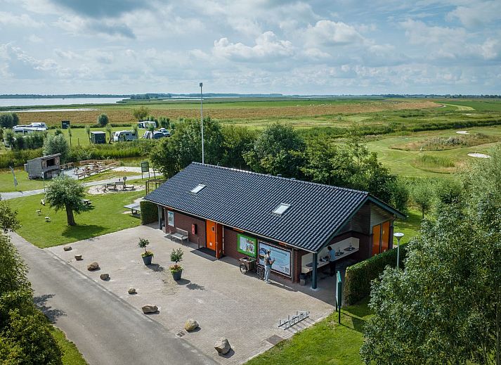 Esonstad Basic camping site C1 in Anjum, panoramic view of the Frisian lakes and nature.