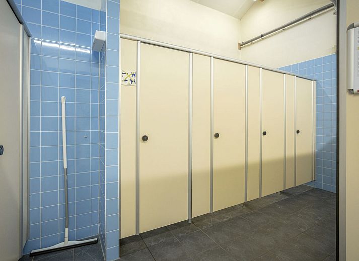 Esonstad Basic camping site C1 in Anjum, panoramic view of the Frisian lakes and nature.