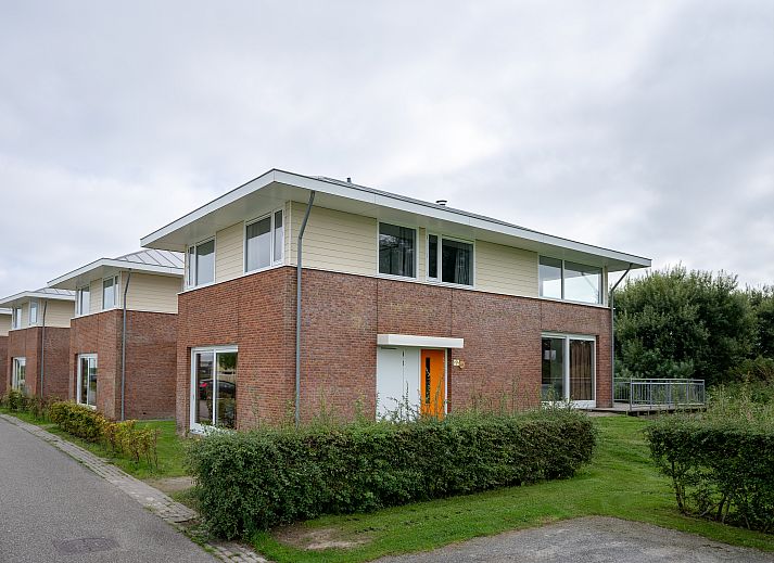 Grundriss der 8-Personen-Ferienwohnung 8E3 in Esonstad in Anjum, Lauwersmeer. Gemuetliches Ferienhaus mit geraeumiger Kueche und komfortablem Wohnzimmer.