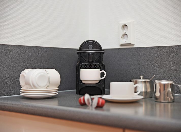 Grundriss der 8-Personen-Ferienwohnung 8E3 in Esonstad in Anjum, Lauwersmeer, mit geraeumigen Schlafzimmern und einem modernen Badezimmer - ein ideales Ferienhaus.
