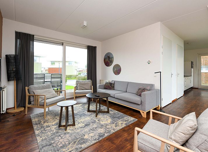 Vrijstaande woning in Anjum, vakantiehuis aan het water in Lauwersmeer, Friese meren, met ruime tuin en prachtig uitzicht op de omgeving.