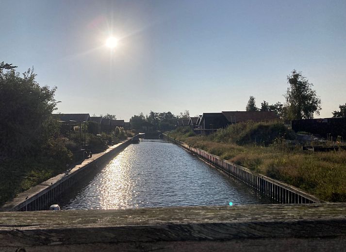 Verblijf 160596 - Vakantiewoning Lauwersmeer - Vakantiehuis Chalet Ufergrundstück mit eigenem Angelplatz