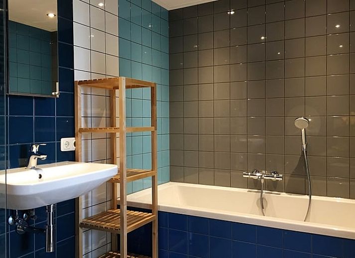 Gemuetliches Wohnzimmer mit Holzofen in Cottage in Kollumerpomp, Ferienhaus in Lauwersmeer.