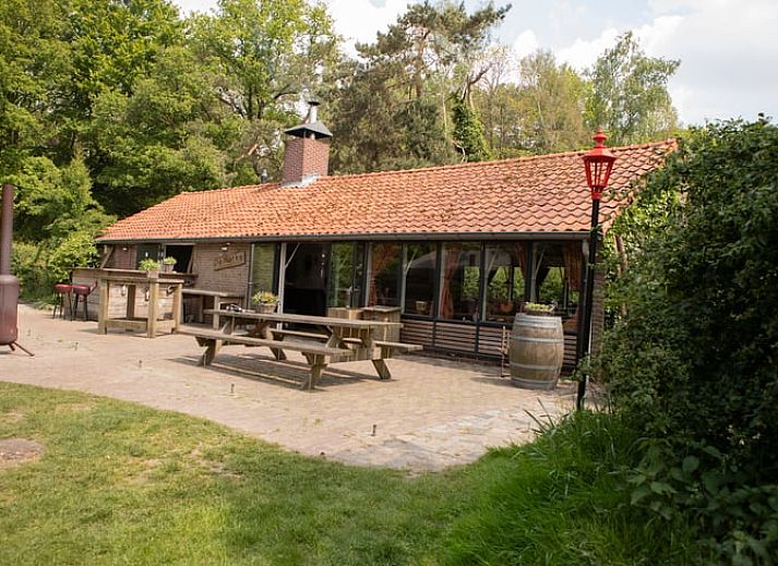 Verblijf 170107 • Vakantiewoning Midden Drenthe • Luxe 4 persoons vakantiehuis in het bos bij Spier 