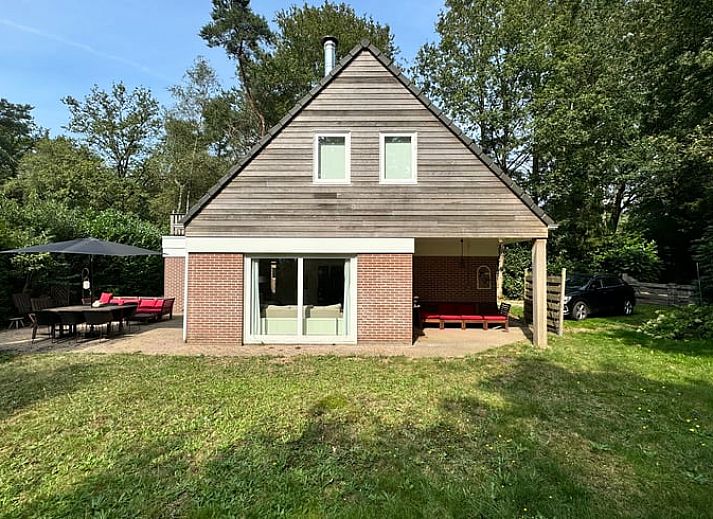Verblijf 170107 • Vakantiewoning Midden Drenthe • Luxe 4 persoons vakantiehuis in het bos bij Spier