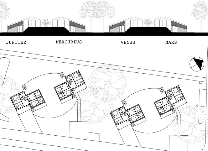 Luchtfoto van Vakantiehuisje in Spier, Midden Drenthe, omgeven door weelderige natuur en bossen.