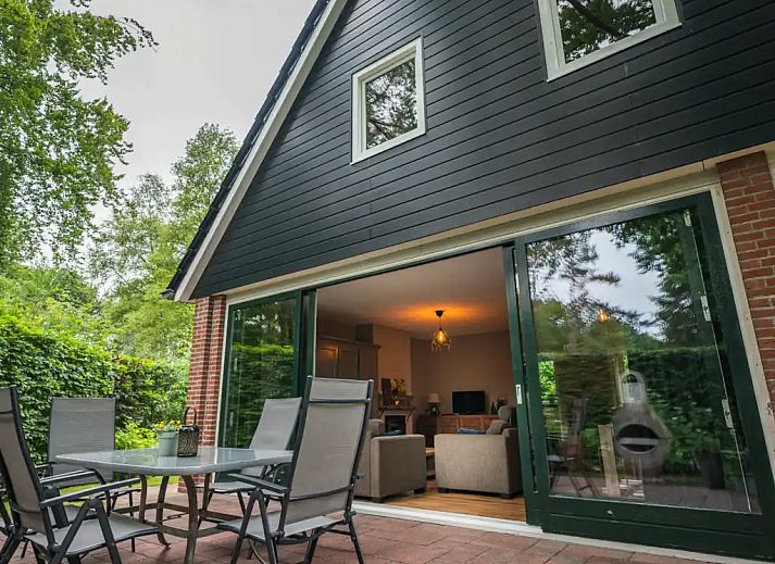 Verblijf 170133 - Vakantiewoning Midden Drenthe - Luxe boshuis in hartje Drenthe