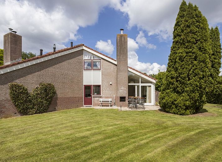 Luchtfoto van Het Kleine Verschil, een charmant vakantiehuis in Zwiggelte, Drenthe.