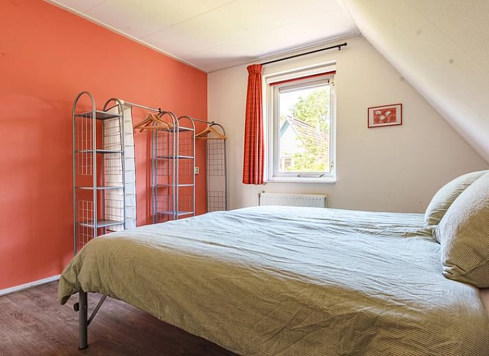 Ruime keuken in Vakantiehuis in Schoonloo, Midden Drenthe, met moderne apparatuur.