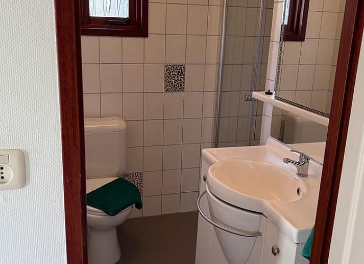 Gezellig terras van Vakantiehuisje in Wezuperbrug met comfortabele zitplaatsen in Midden Drenthe, Drenthe.