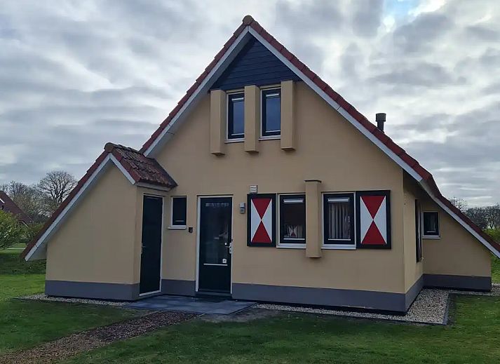 Guest house 170505 - Bungalow Midden Drenthe - Bedsteehuisje in vakantiepark