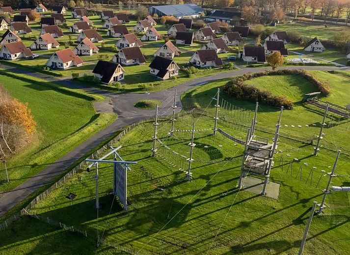 Guest house 170505 - Bungalow Midden Drenthe - Bedsteehuisje in vakantiepark