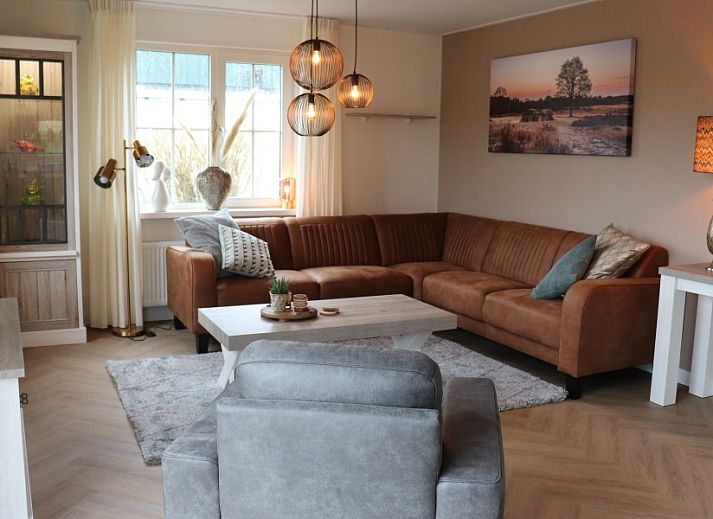 Hunzedrome 82 vakantiehuis in Gasselternijveen, Drenthe met groene tuin en rustgevende omgeving.