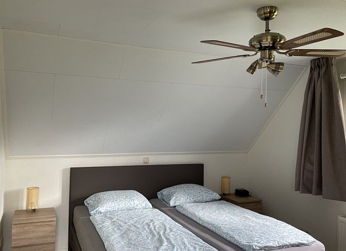 Stijlvolle keuken van Hunzedrome 82 vakantiehuis in Gasselternijveen, Drenthe met moderne apparatuur.