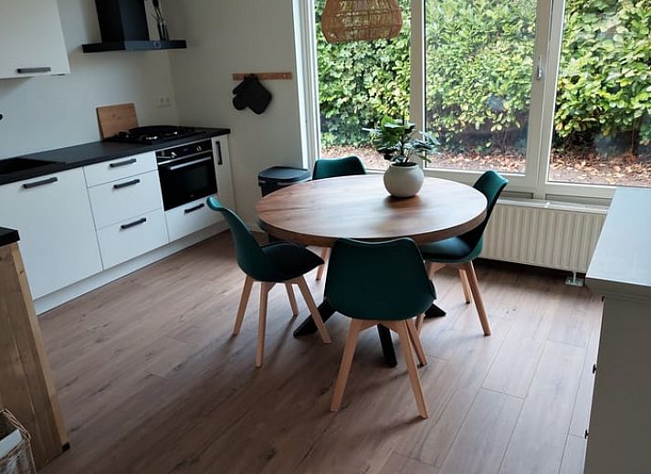 Vacation home in Gasselte, Middle Drenthe, surrounded by nature with spacious garden and terrace, ideal for relaxing stay in Drenthe.