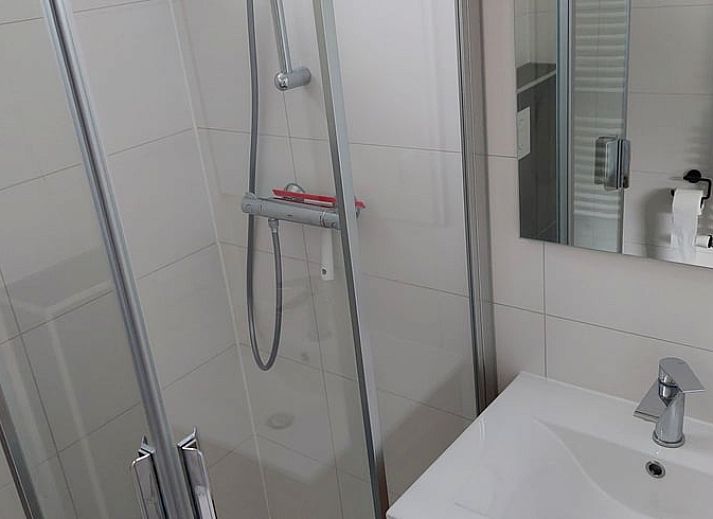 Vacation home in Gasselte, Middle Drenthe, surrounded by nature with spacious garden and terrace, ideal for relaxing stay in Drenthe.