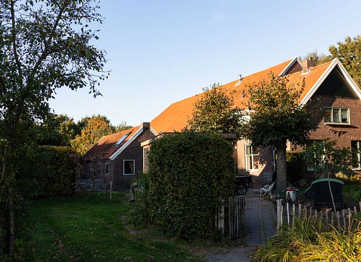 Gezellige keuken in Vakantiehuisje in Hooghalen, perfect voor koken tijdens je verblijf in Midden Drenthe, Drenthe.