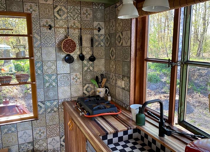 Rustikale Umgebung von Cottage in Mantinge, Ferienhaus in Zentral-Drenthe, mit weiter Aussicht.