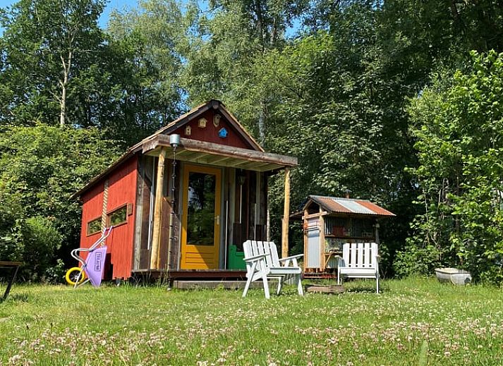 Gemuetliches Schlafzimmer mit Dachfenster in Cottage in Mantinge, Ferienhaus in Zentral-Drenthe, Drenthe.