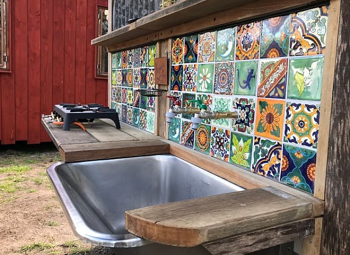 Gemuetliches Lagerfeuer im Cottage in Mantinge, Ferienhaus in Zentral-Drenthe, Drenthe.