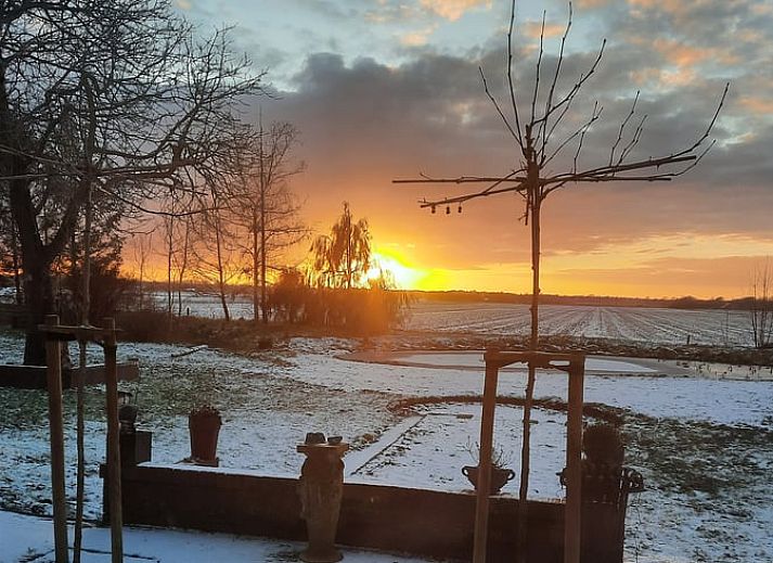Stilvolles Wohnzimmer in Cottage in Eesergroen, Ferienunterkunft in Zentral-Drenthe.