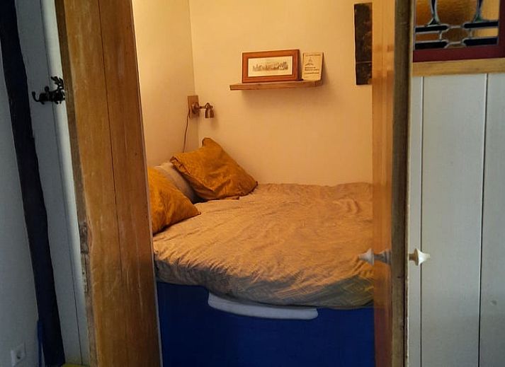 Helles Wohnzimmer in Cottage in Eesergroen, modern eingerichtete Ferienunterkunft in Zentral-Drenthe.