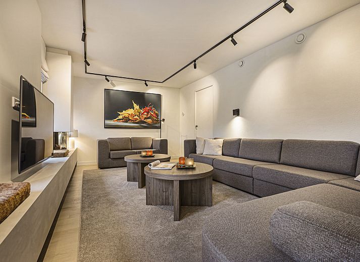 Verblijf 1732109 - Bungalow Midden Drenthe - Hof van Saksen | 10-persoons Wellness Lake view boerderij | 