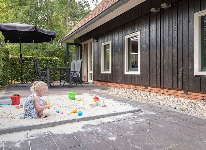 Verblijf 173223 - Bungalow Midden Drenthe - Hof van Saksen | 8-persoons 'kinder'boerderij | 8CK