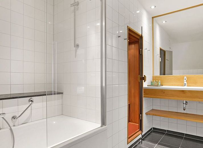 Guest house 173237 - Bungalow Midden Drenthe - Hof van Saksen | 4-persoons boerderij | 4L1
