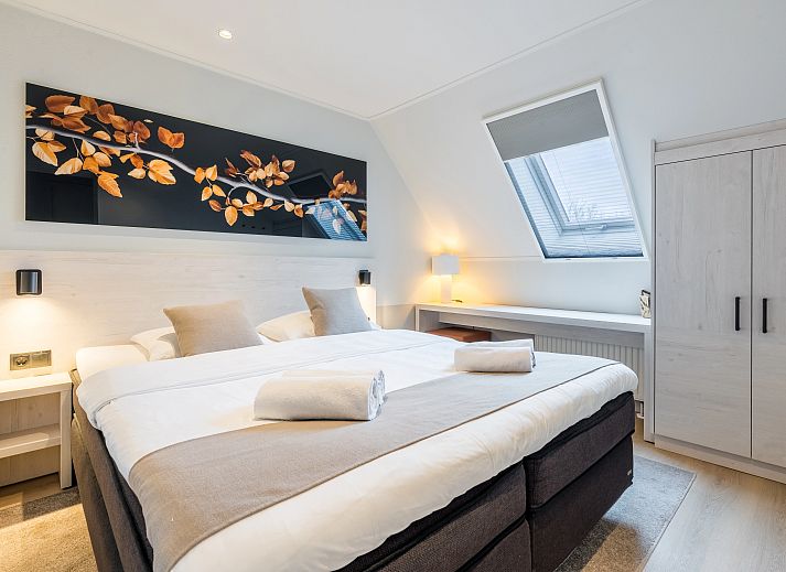 Cozy dining area in Hof van Saksen, 12-bed Luxury Culinary Farm in Nooitgedacht, Central Drenthe.