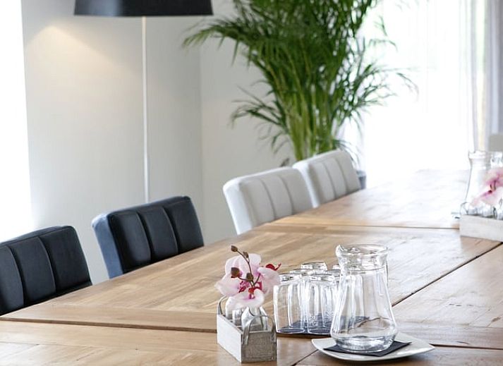 Rustieke veranda bij Vakantiehuisje in Witteveen, ideaal voor een rustige vakantie in Midden Drenthe.