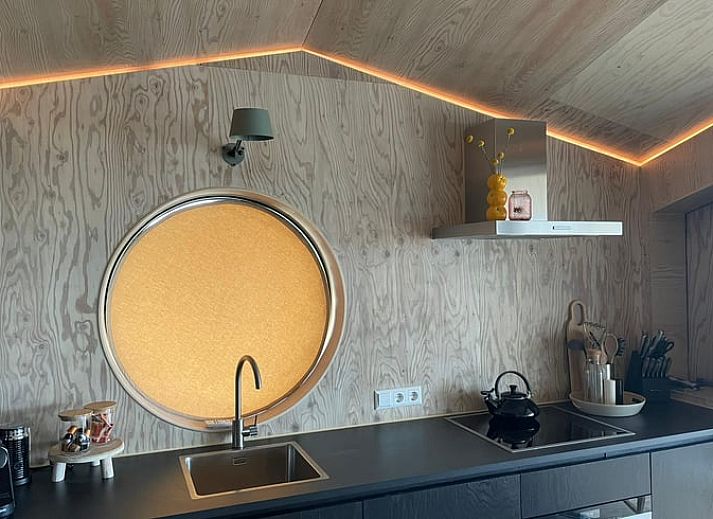 Komfortables Schlafzimmer im Ferienhaus in Odoorn, Zentral-Drenthe, Ferienunterkunft mit luxurioesen Betten.