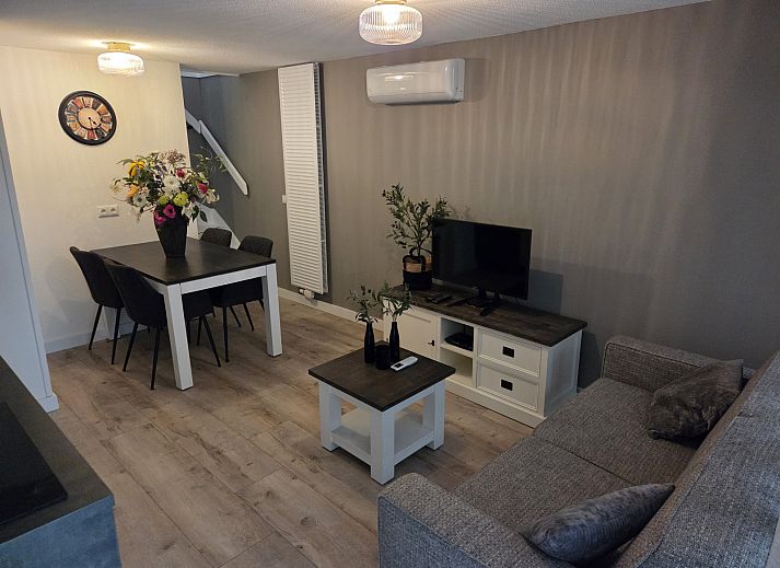 Moderne Kueche im Ferienhaus DG2033, Odoorn, Midden Drenthe, komplett ausgestattet fuer einen komfortablen Aufenthalt.