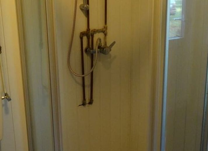 Ferienhaus in Geeuwenbrug, Midden Drenthe, bietet einen charmanten Aufenthalt mit einer Terrasse inmitten der Natur im Herzen von Drenthe.